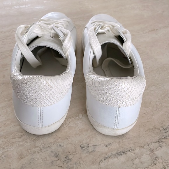 Womens white genuine leather sneakers, excellent condition - Picture 4 of 6